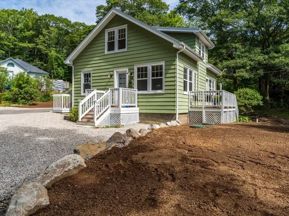 18 Maple St, Brooklyn, NS B0J 1H0
