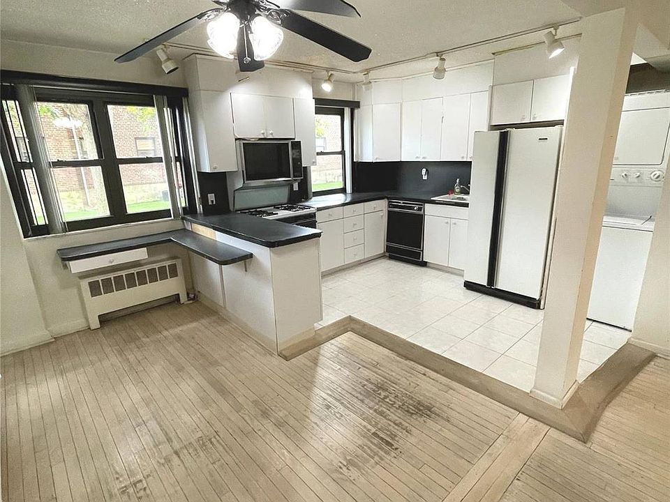 1st image of 86-34 155 Avenue #1L