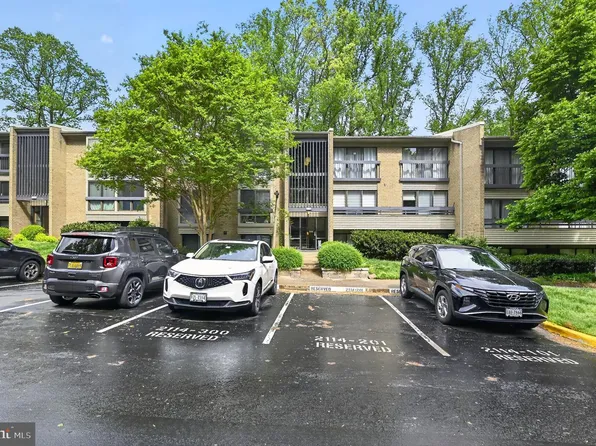 2114 Green Watch Way Unit 10/201E, Reston, VA 20191