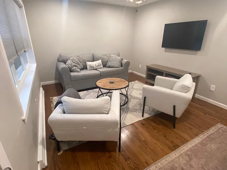 1 Squantum Ct — Photo 2