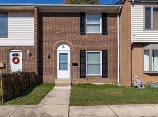5 Clipper Ct, Newark, DE 19702