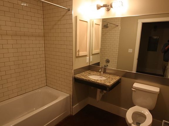 5th image of 1700 Valley Ave APT 106