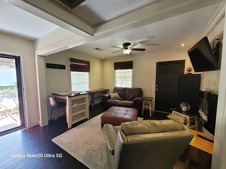 2141 Windsor Ave — Photo 18