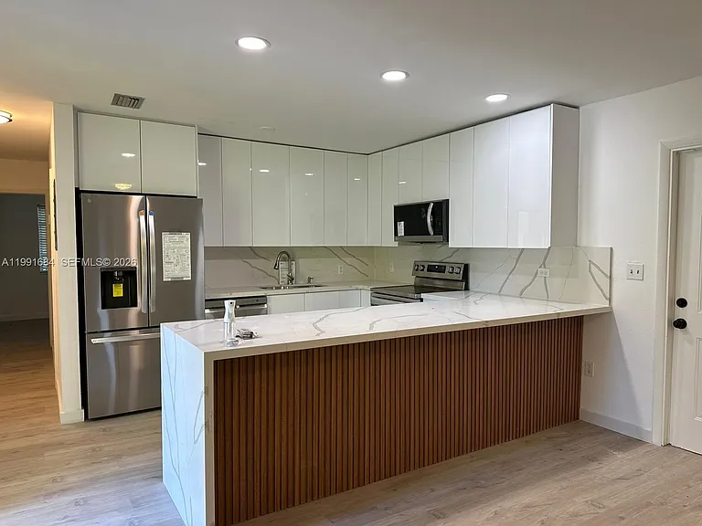 3755 Oak Ave — Photo 6