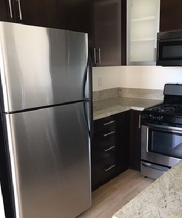 5th image of 884 Palm Ave APT 0201
