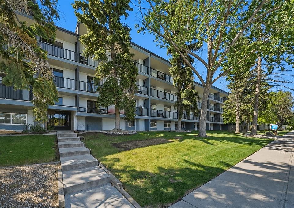 1st image of 617 N 56th Ave SW #401