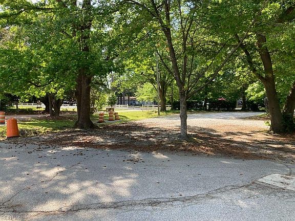 3rd image of 4249 Taylor Rd