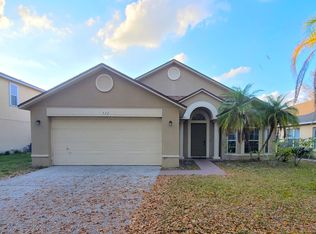 572 Lancer Oak Dr, Apopka, FL 32712