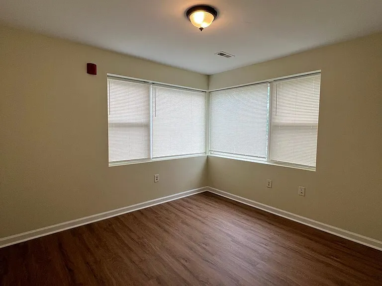4300 Liberty Heights Ave #1E — Photo 13