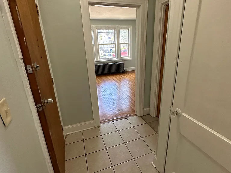77 Hanmer St #1E — Photo 12