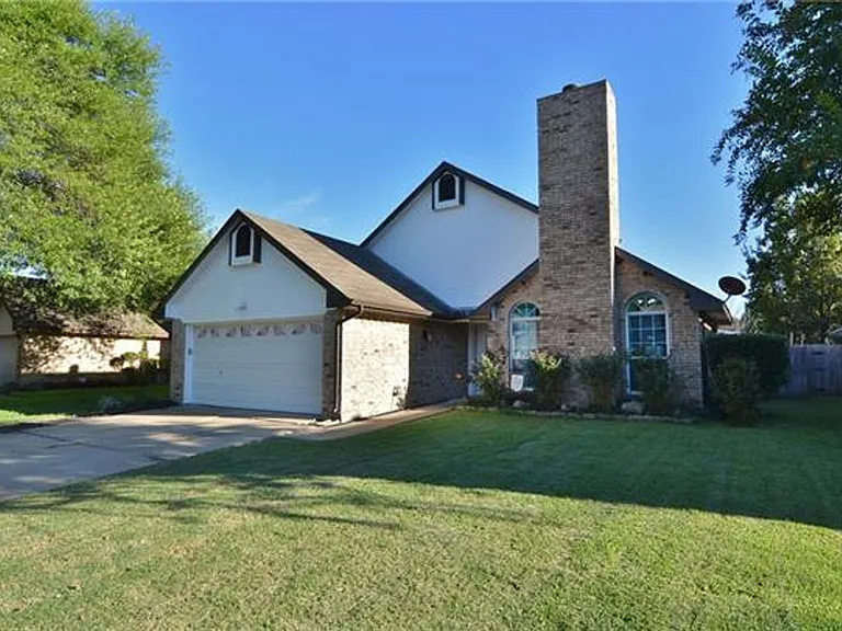 4108 Goodnight Cir — Photo 3