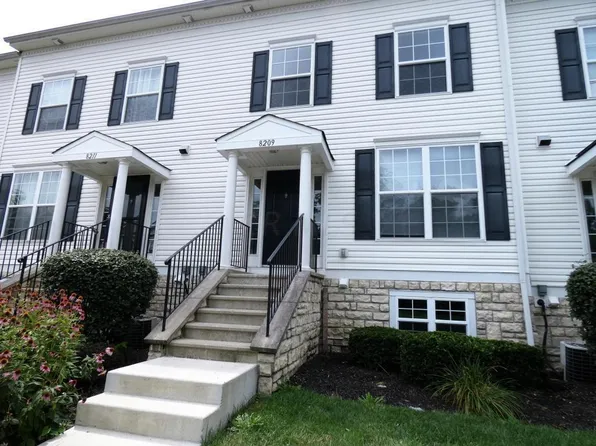 8209 Catalpa Ridge Dr, Blacklick, OH 43004