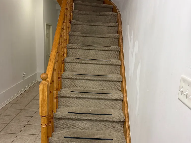 1547 Hummingbird Ct — Photo 3
