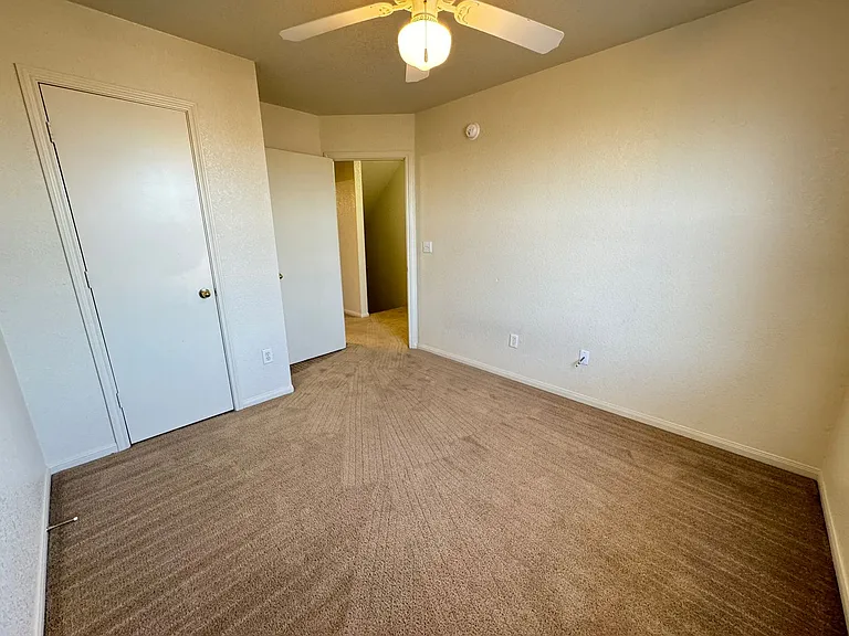 205 Lydia Dr — Photo 17
