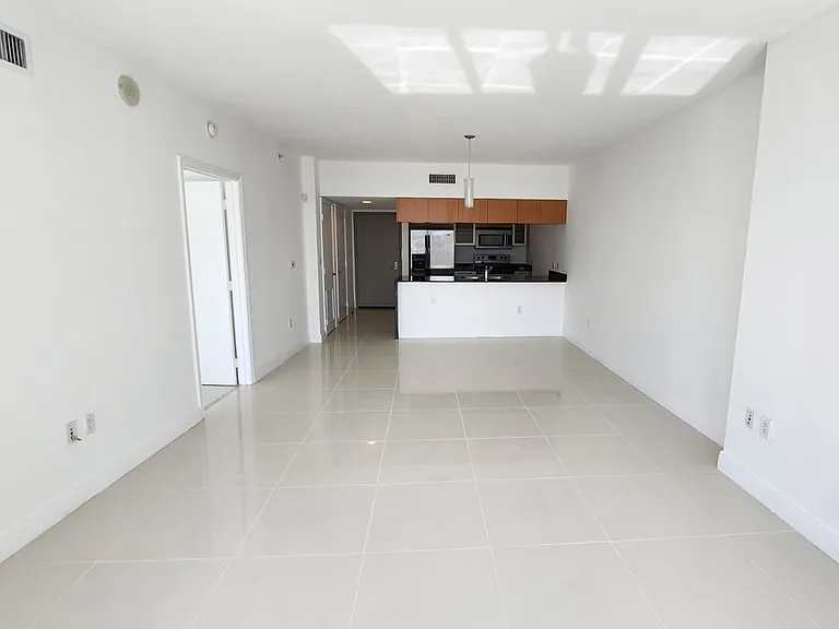 1750 N Bayshore Dr #5411 — Photo 19