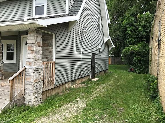 4th image of 645 Storer Ave