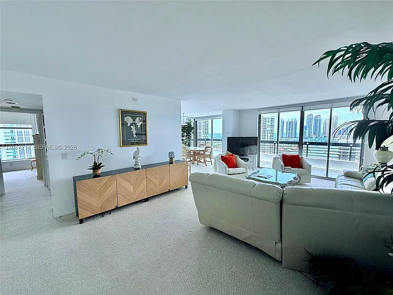 3500 Mystic Pointe Dr #2306 — Photo 20