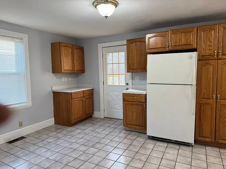 249 East St — Photo 13