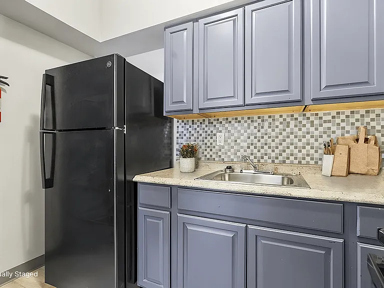 Forest Park Apartments — Photo 7