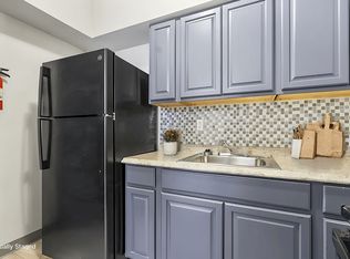 Forest Park Apartments, Saint Louis, MO 63112