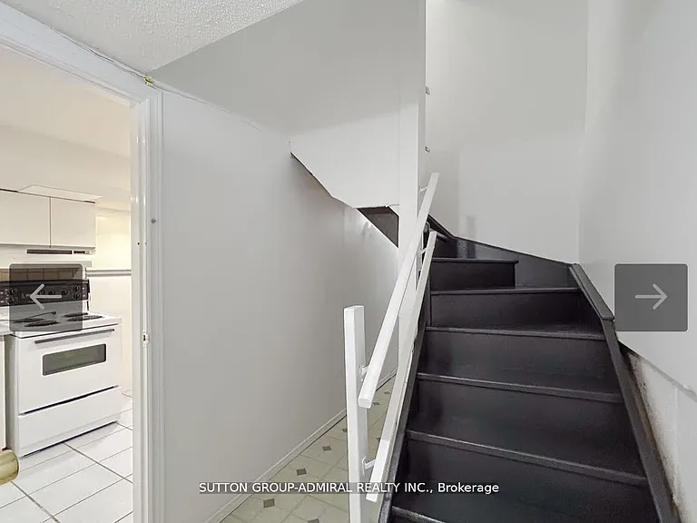4 Mather Ct #BASEMENT — Photo 2