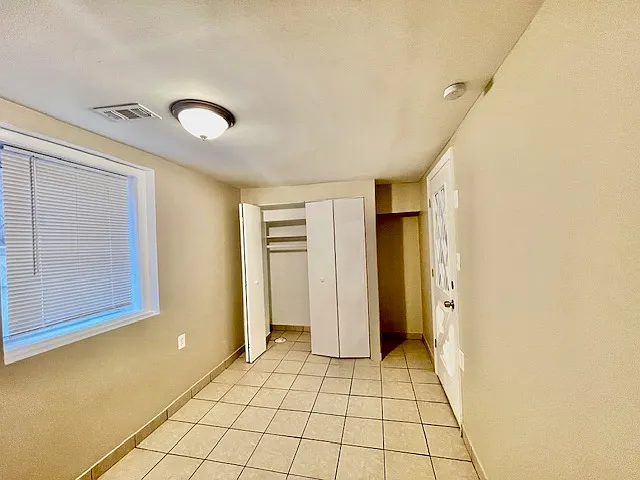 2237 W 19th St #CH1 — Photo 7