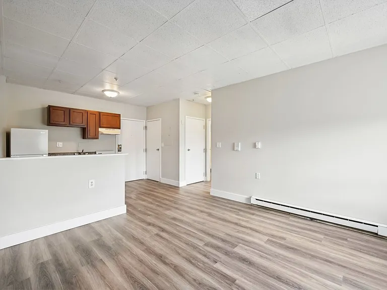 Franklin Park Apartments — Photo 5
