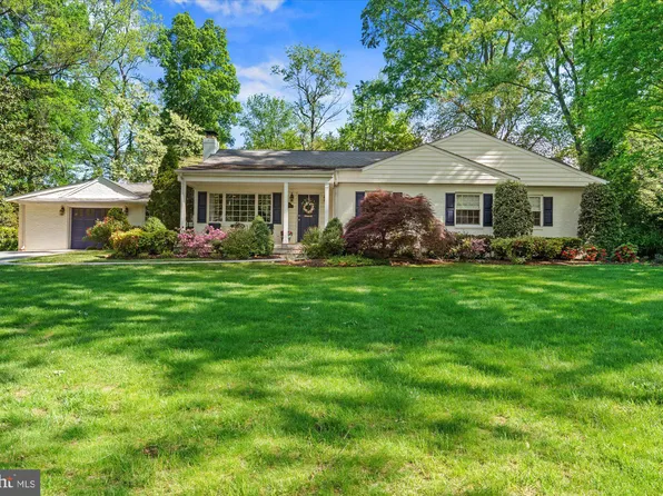 1104 Lyndale Dr, Alexandria, VA 22308