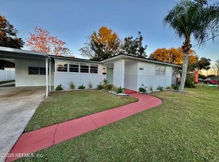 1157 Gunka Rd, Jacksonville, FL 32216