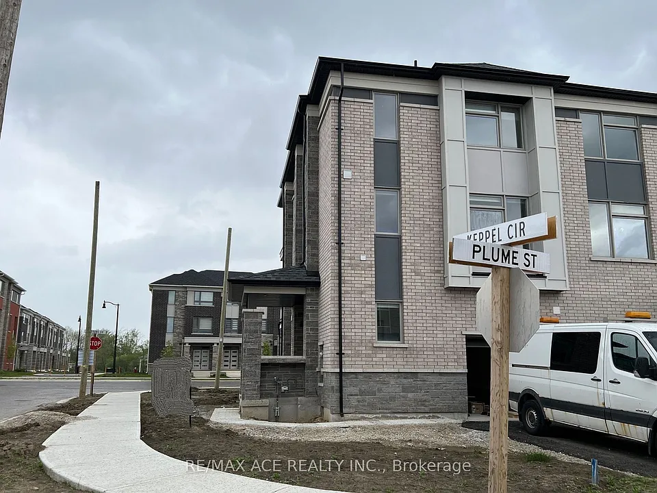 2 Plume St #B