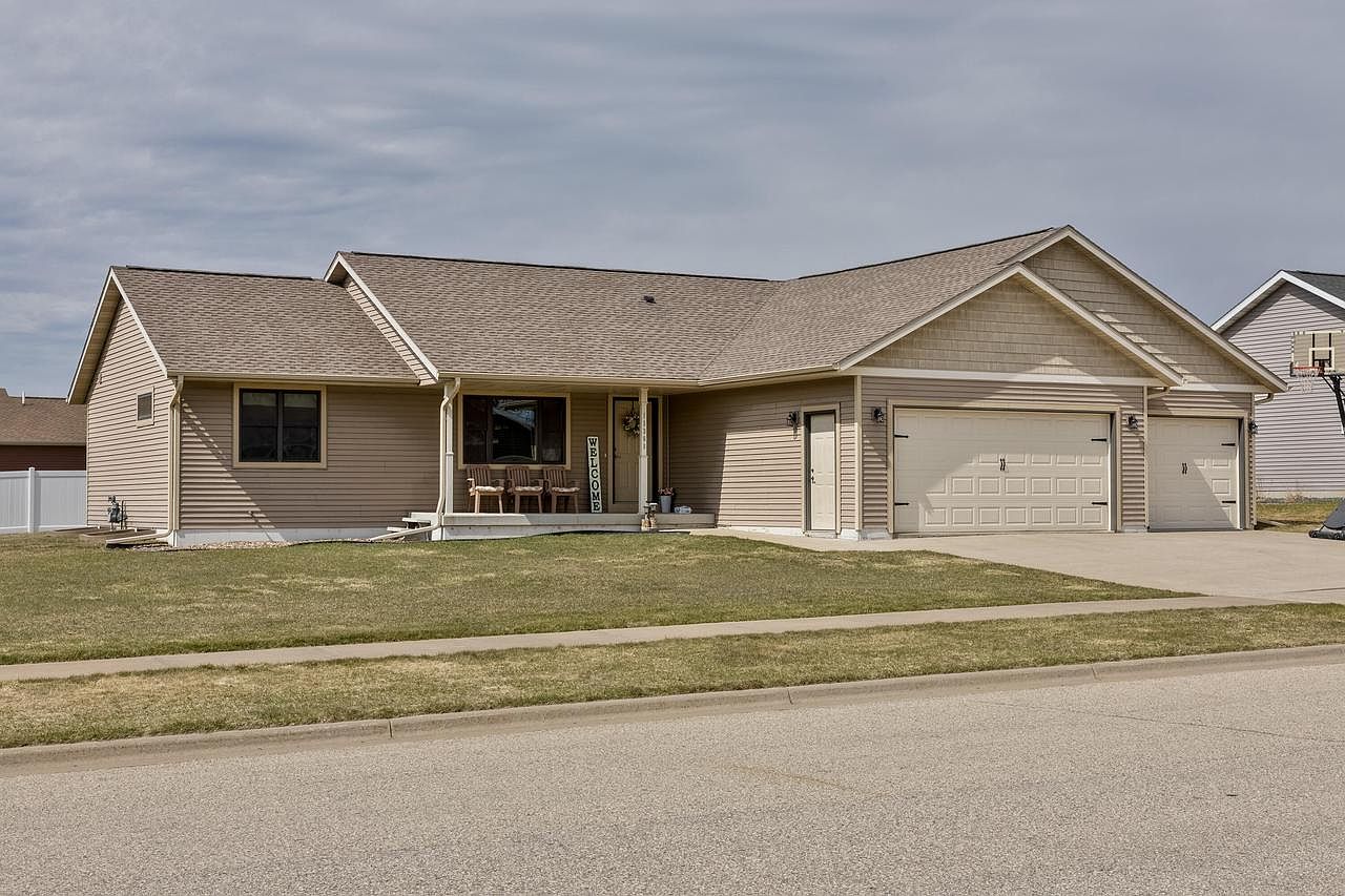 11369 Bemis STREET, Trempealeau, WI 54661 Zillow