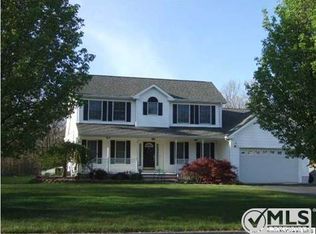7 Oak Leaf Dr, Waretown, NJ 08758