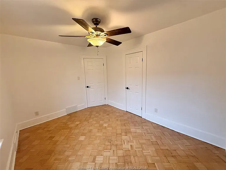 837 Louis Ave #UPPER — Photo 12