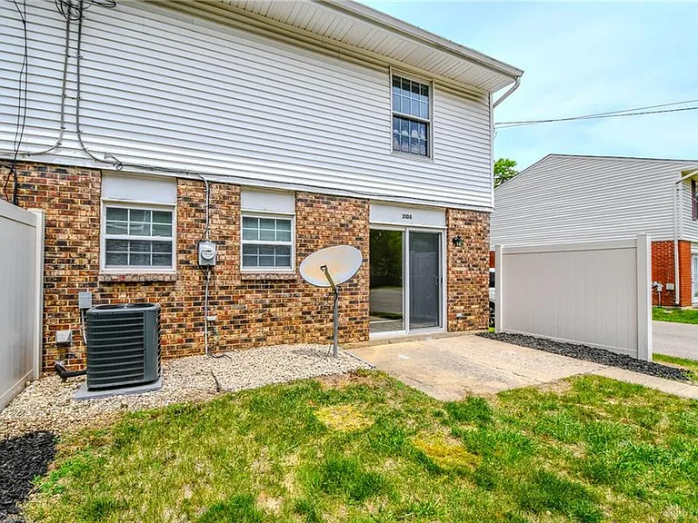 3108 E Stroop Rd — Photo 23