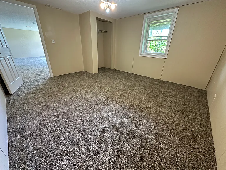 3915 Terrace Hill Dr NE — Photo 5