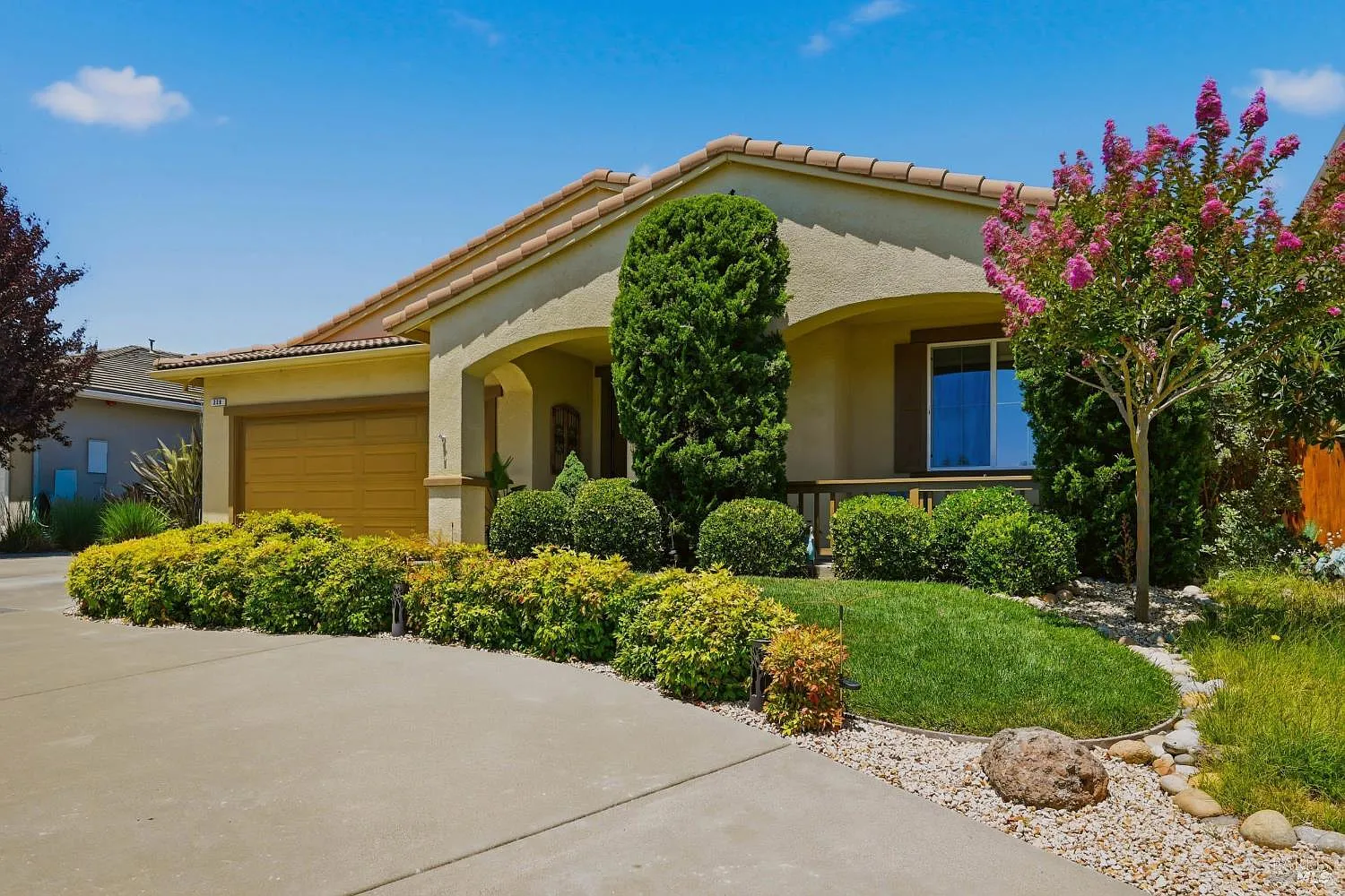 239 Saffron Court - Photo 1