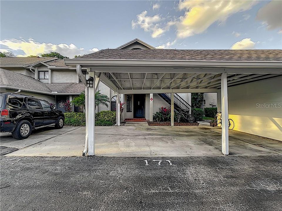 1st image of 171 Crown Point Cir #171
