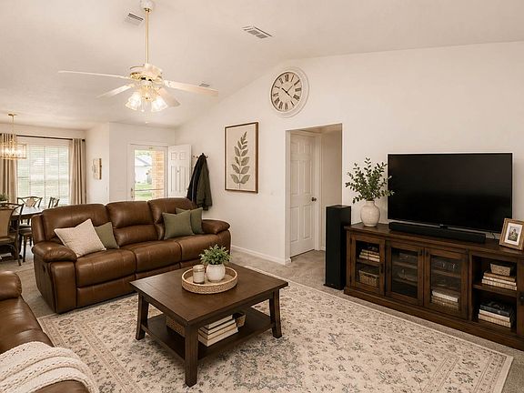 4th image of 126 SE Ibis Way