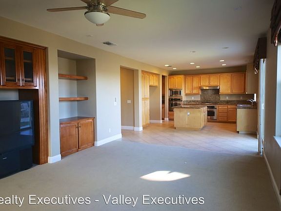 4th image of 1151 Tulloch Dr