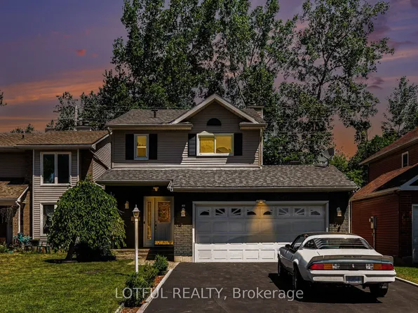 52 Fair Oaks Cres, Ottawa, ON K2G 4W5