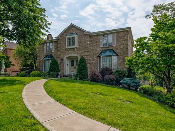 401 Chelsea Dr, Clairton, PA 15025