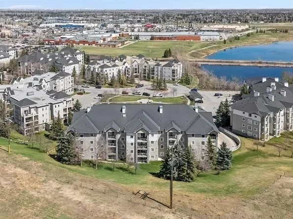 5500 NE Somervale Ct SW #5301, Calgary, AB T2Y 4L9