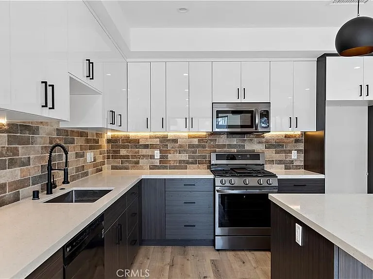 11858 W Flower Ln — Photo 33