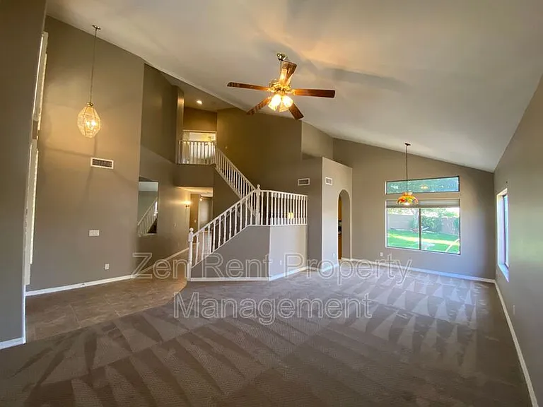 426 S Burk St — Photo 5