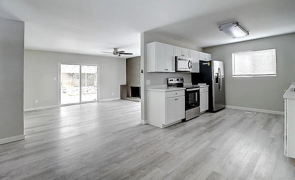 3 bed, 1157 sqft, $2,500 — Photo 4