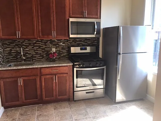 Rented by Alexander Bilu, LREB | media 16