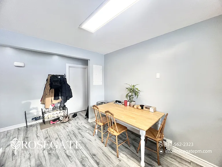 318 Erb St W #3 — Photo 5