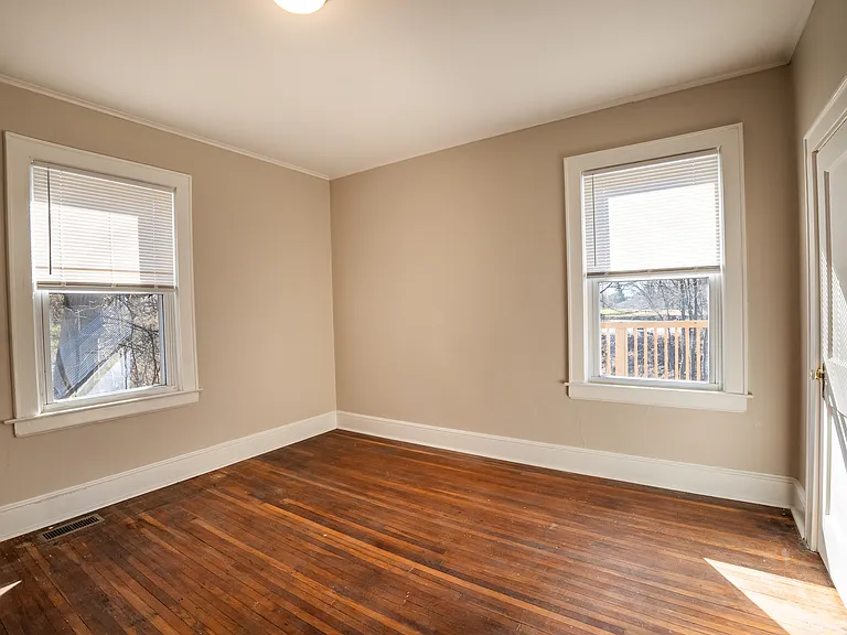 228 Crawford St #B — Photo 15
