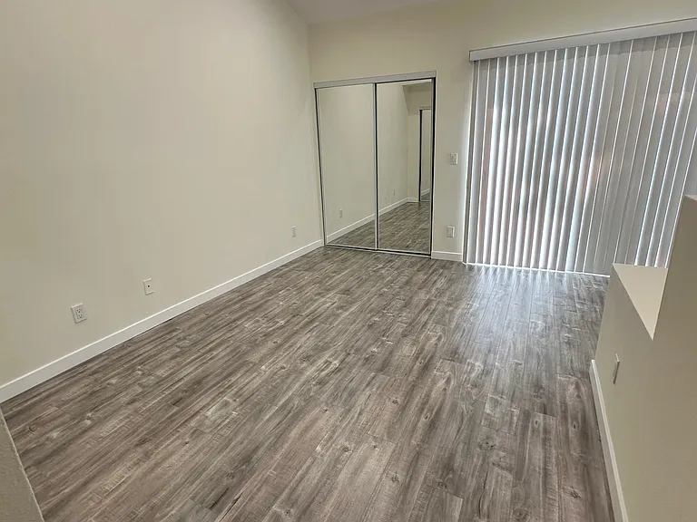 10441 McVine Ave #23 — Photo 6