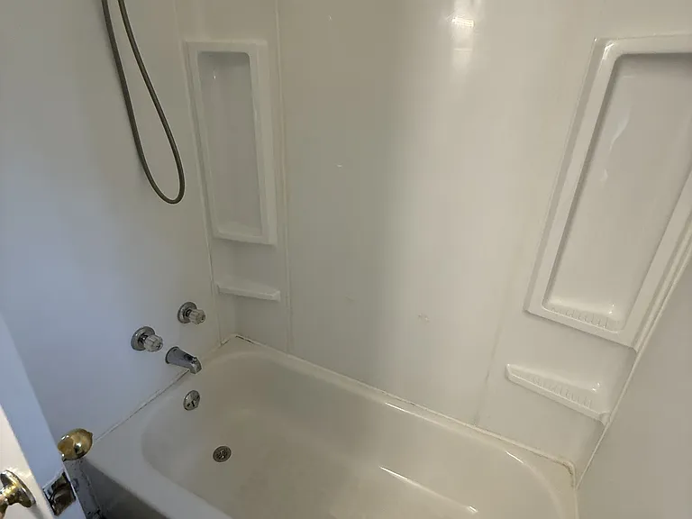 521 Pearl St #6 — Photo 4